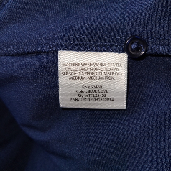 TIME and TRU Women's Basic Button Front Shirt - blue cove - Picture 7 of 7